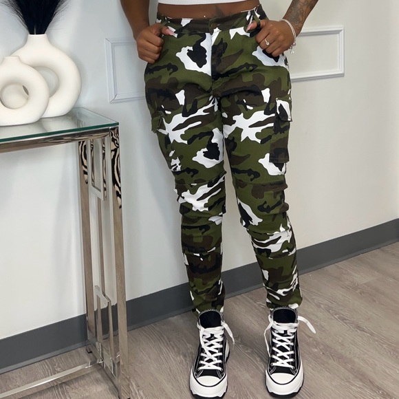 Camo Printed Cargo Pants - Picture 1 of 3